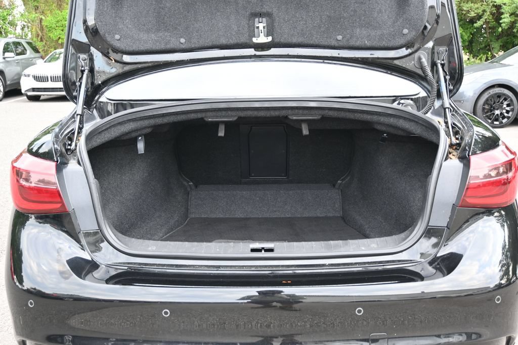 Used 2022 INFINITI Q50 Luxe w/ Cargo Package RWD image 15