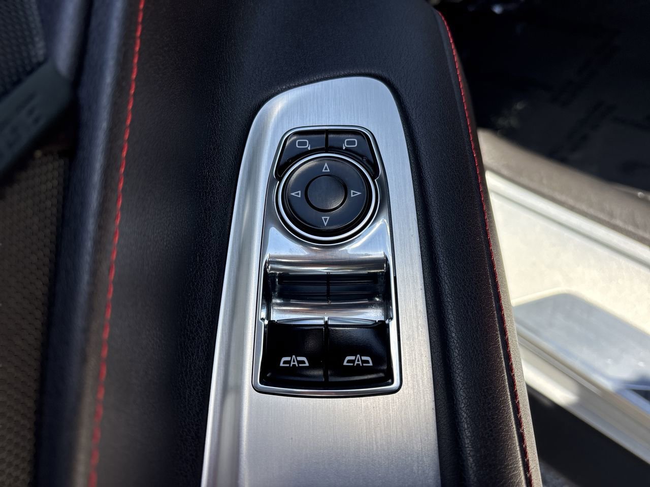 Used 2022 Chevrolet Corvette Stingray Coupe w/ 1LT RWD image 14
