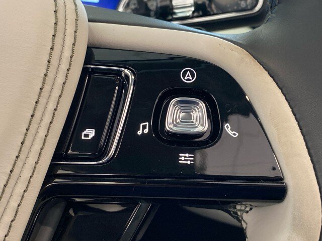 New 2026 Lincoln Aviator AWD image 21