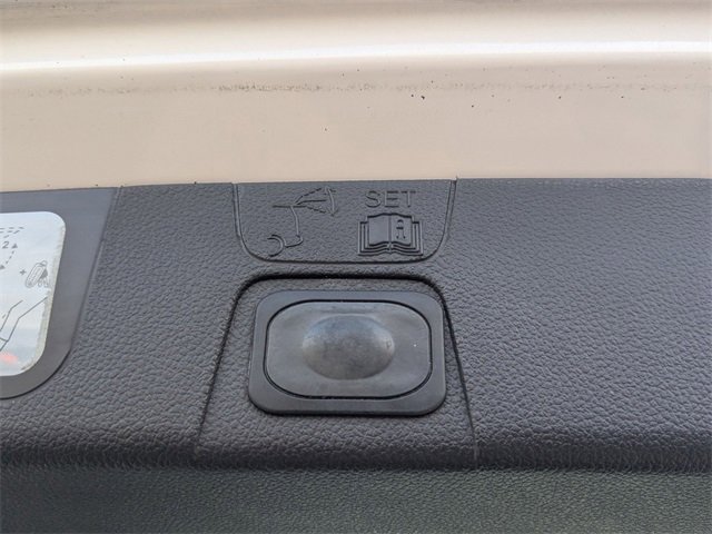 Used 2013 Ford C-MAX SEL image 26