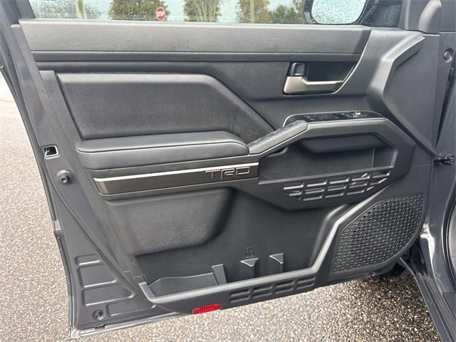 Used 2025 Toyota Tacoma TRD Sport image 16