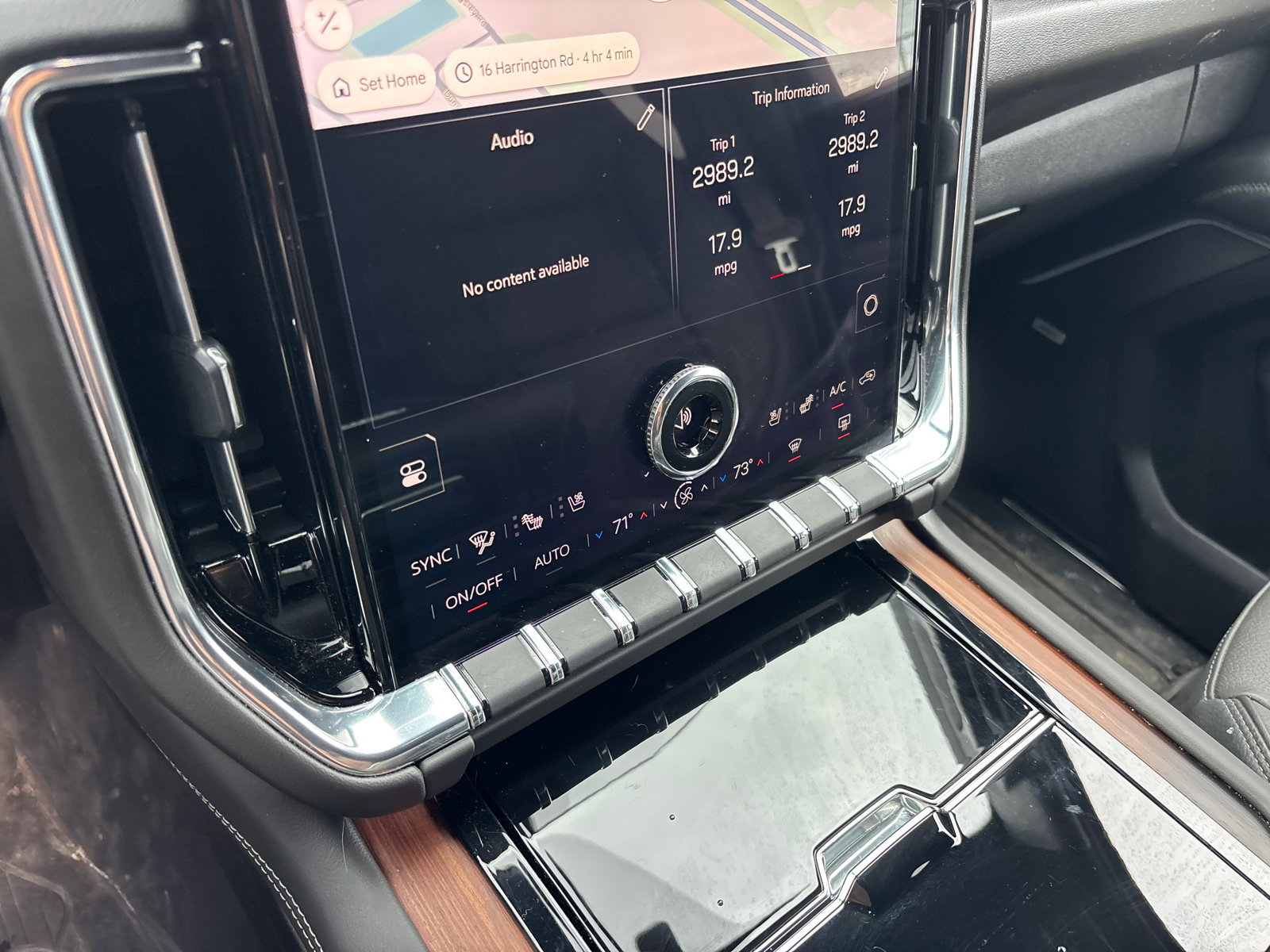 Used 2025 GMC Yukon Denali w/ LPO, Floor Liner Package AWD/4WD image 21