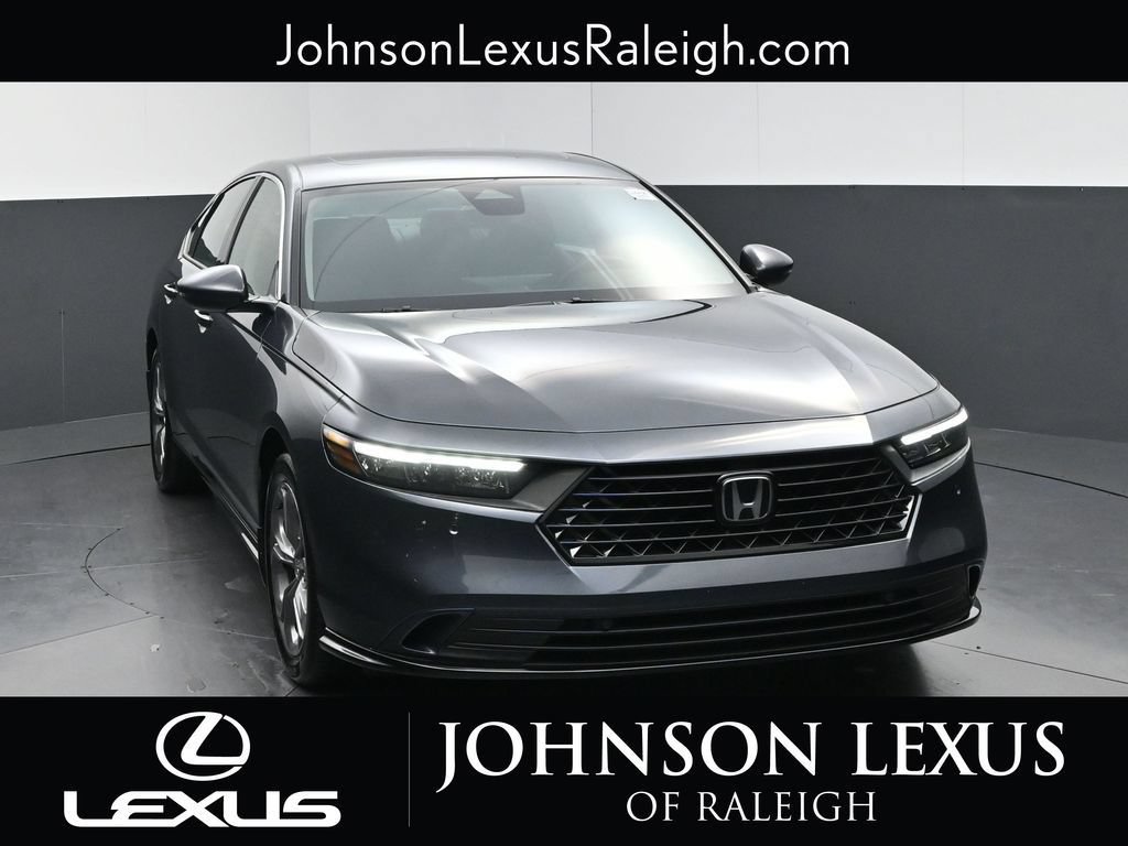 Used 2023 Honda Accord EX-L image 4