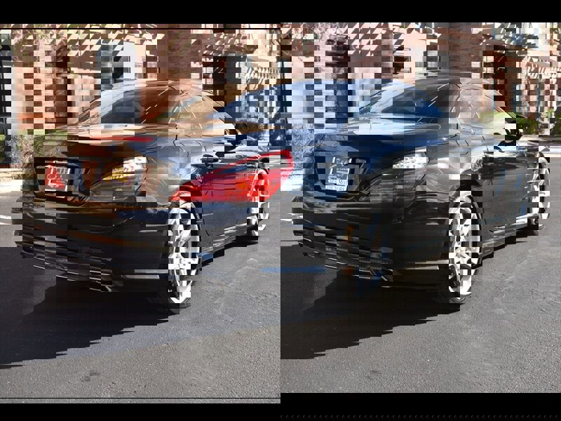 Used 2015 Mercedes-Benz SL 550 w/ Driver Assistance Package image 12