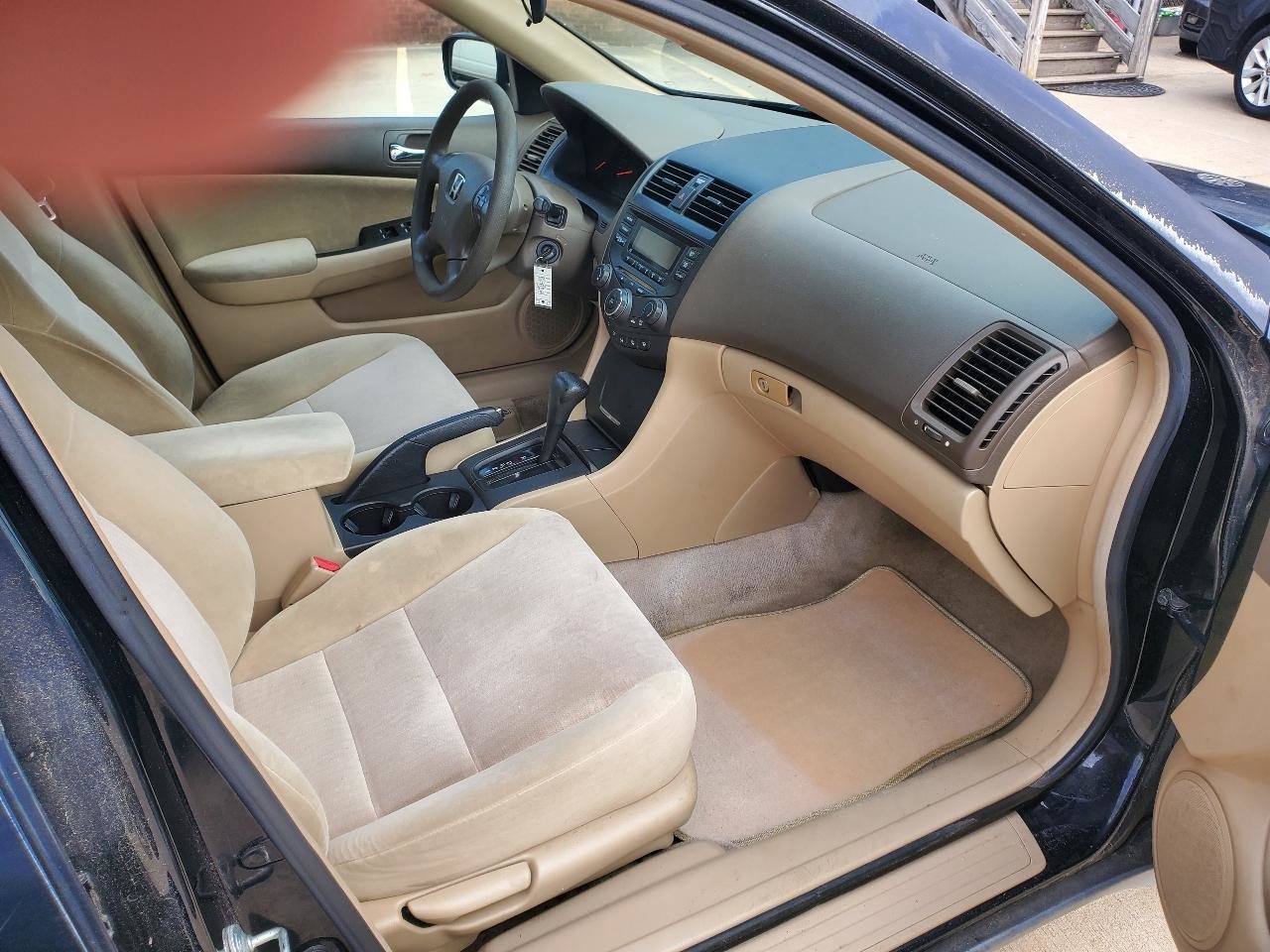 Used 2004 Honda Accord LX image 5