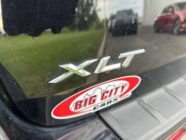 Used 2023 Ford Explorer XLT AWD/4WD image 63