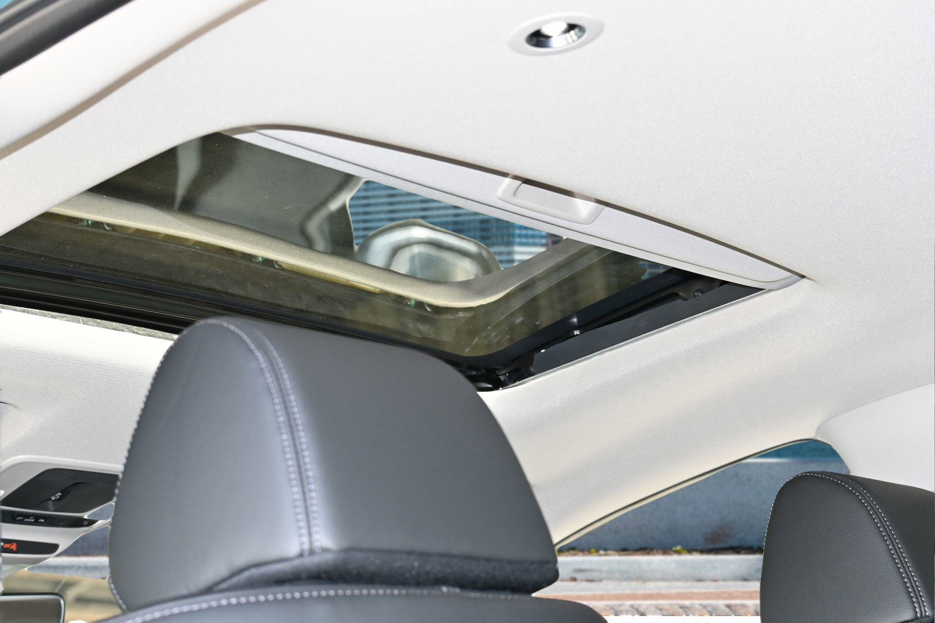 New 2026 Honda HR-V EX-L image 30