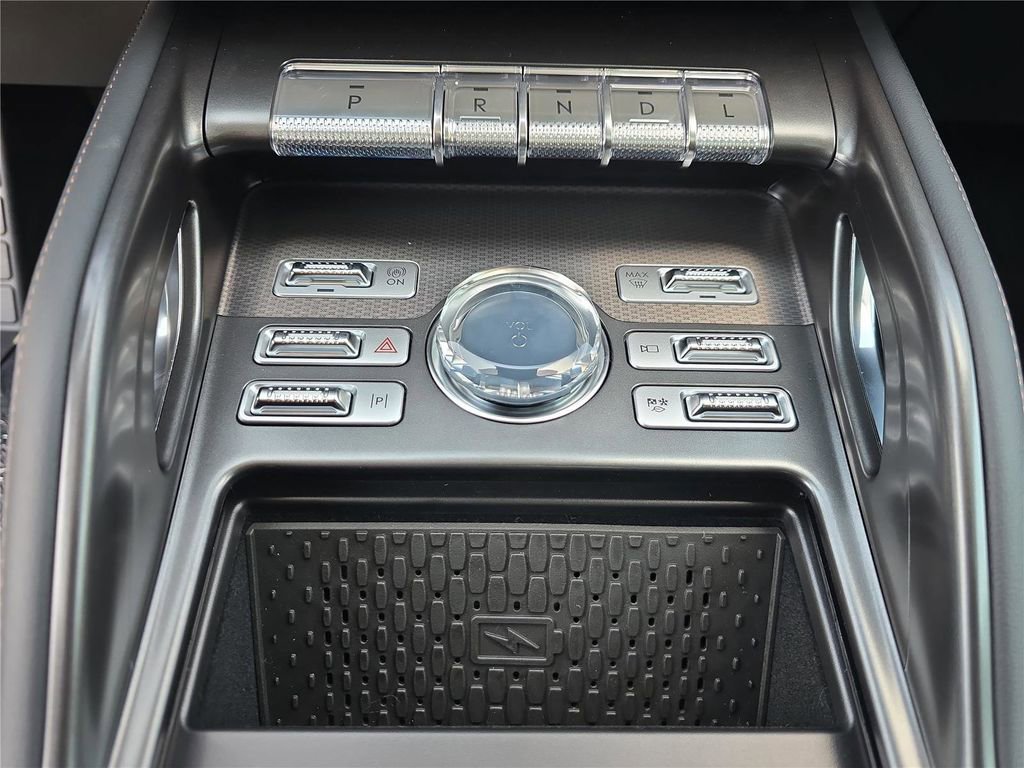 New 2026 Lincoln Nautilus Premier w/ Equipment Group 102A AWD/4WD image 18
