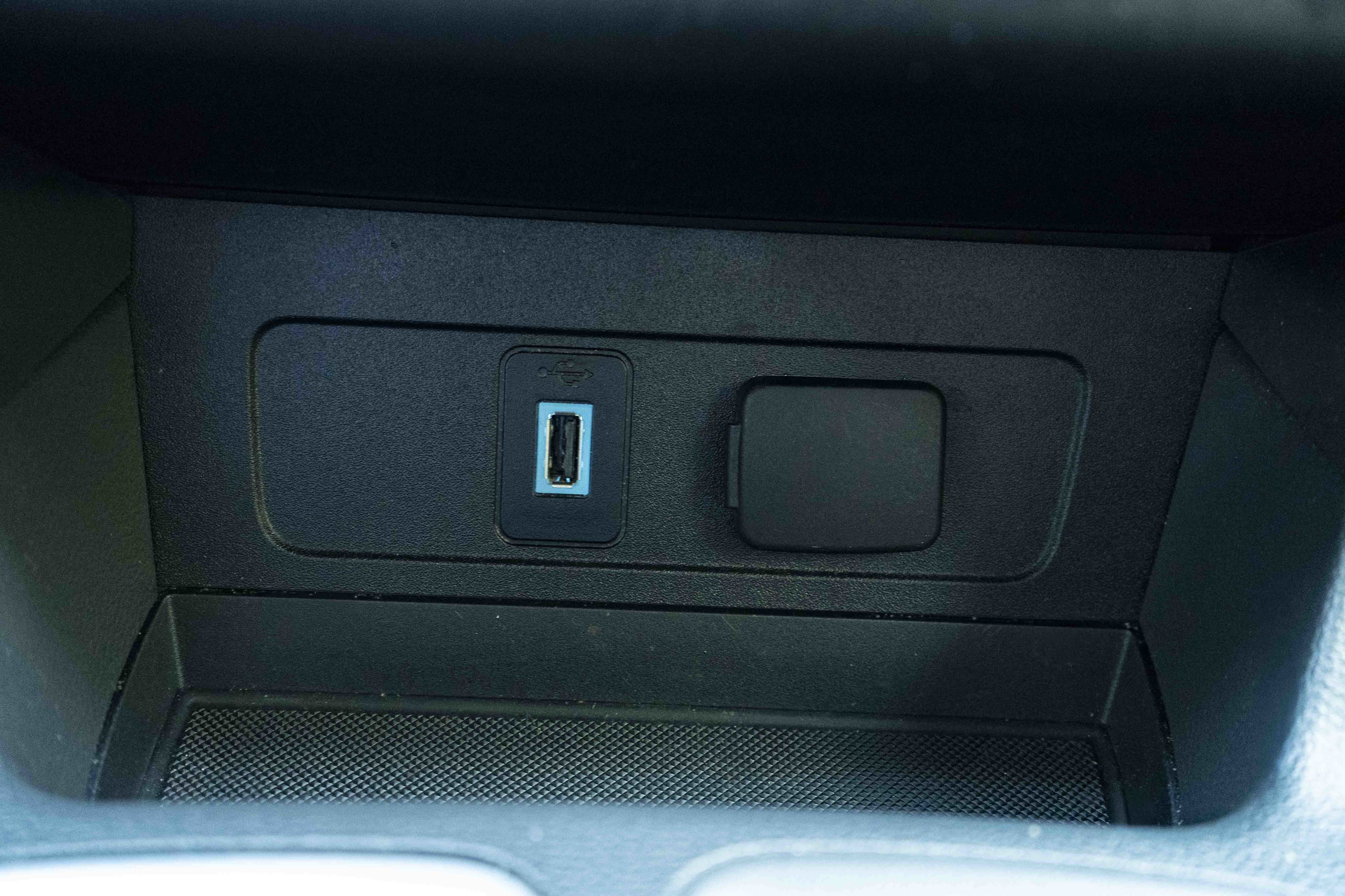 Used 2018 Ford Escape SEL FWD image 33