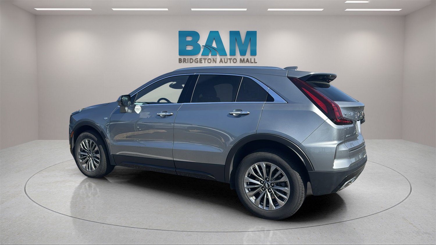 Used 2024 Cadillac XT4 Premium Luxury image 6
