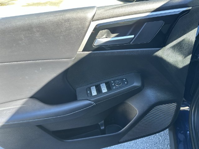 Used 2024 Mitsubishi Outlander SE AWD/4WD image 24