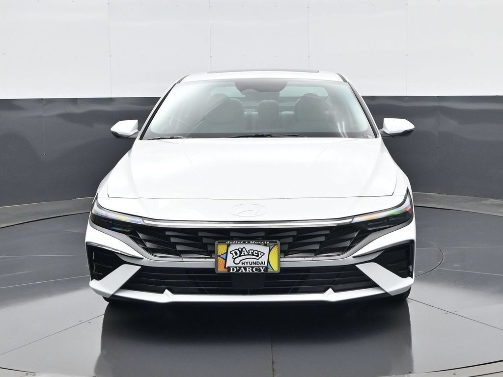 New 2026 Hyundai Elantra Limited FWD image 2