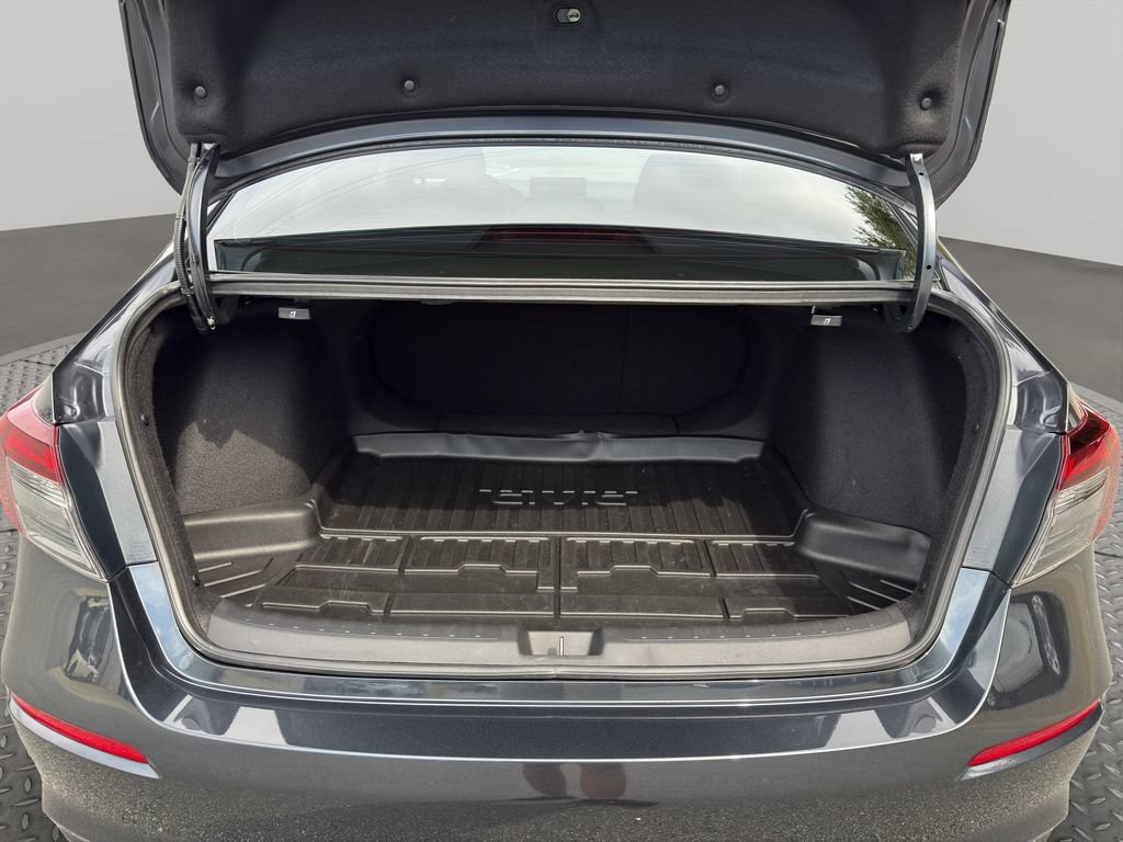 Used 2025 Honda Civic Sport image 9