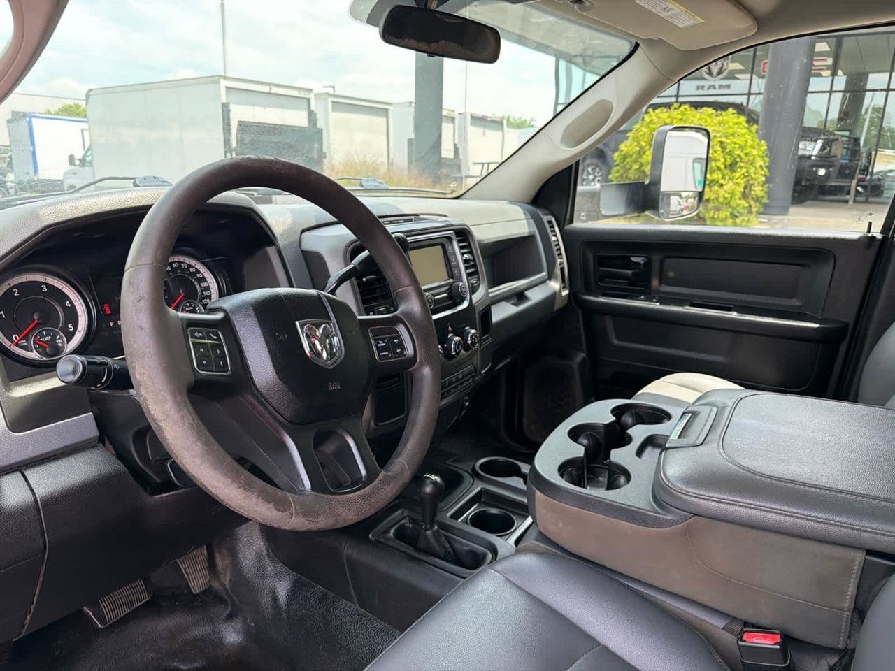 Used 2018 RAM 4500 Tradesman w/ Chrome Appearance Group AWD/4WD image 5