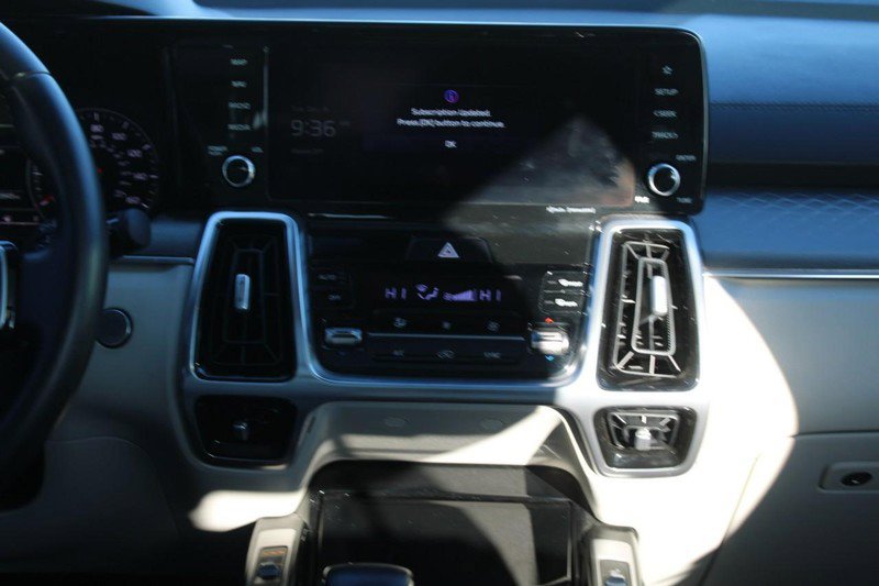 Used 2022 Kia Sorento SX image 15
