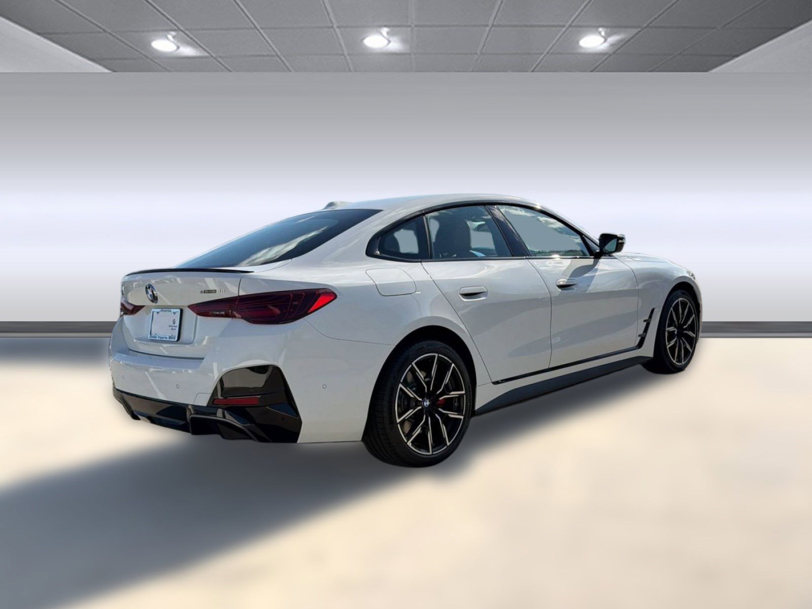 New 2026 BMW i4 eDrive40 w/ M Sport Package RWD image 9