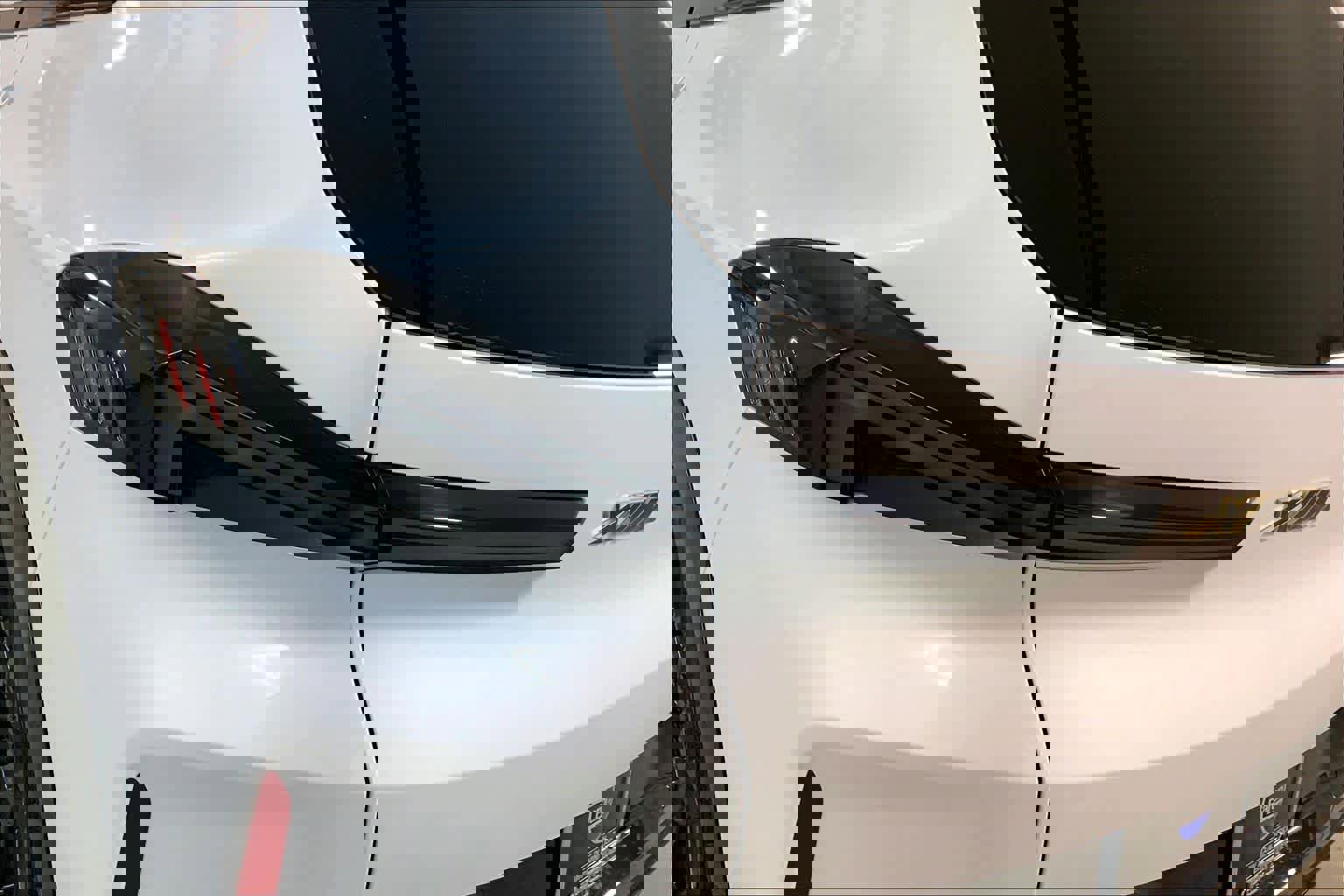 Used 2025 BMW XM image 28