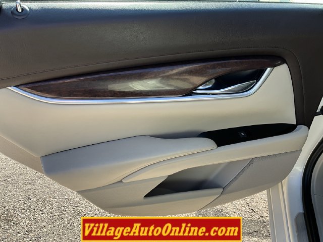 Used 2013 Cadillac XTS Premium AWD/4WD image 27