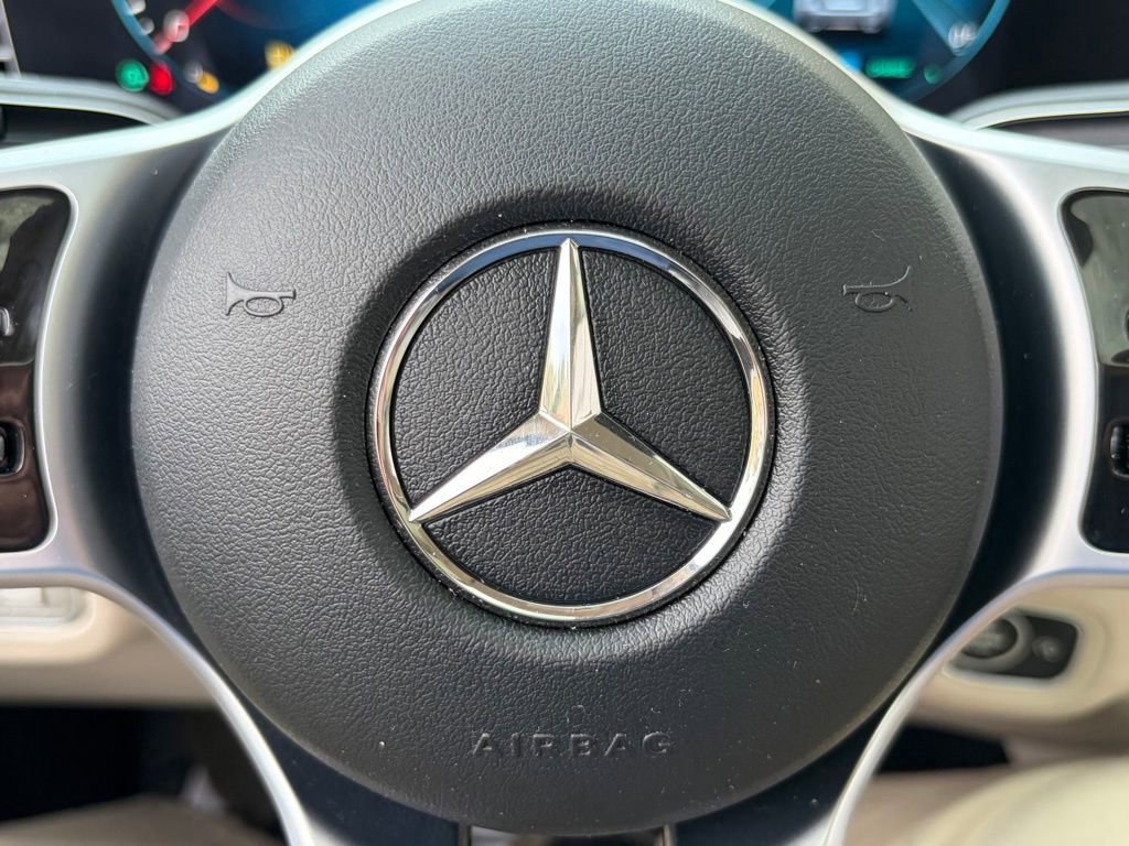 Used 2022 Mercedes-Benz GLS 450 4MATIC w/ Warmth & Comfort Package image 13