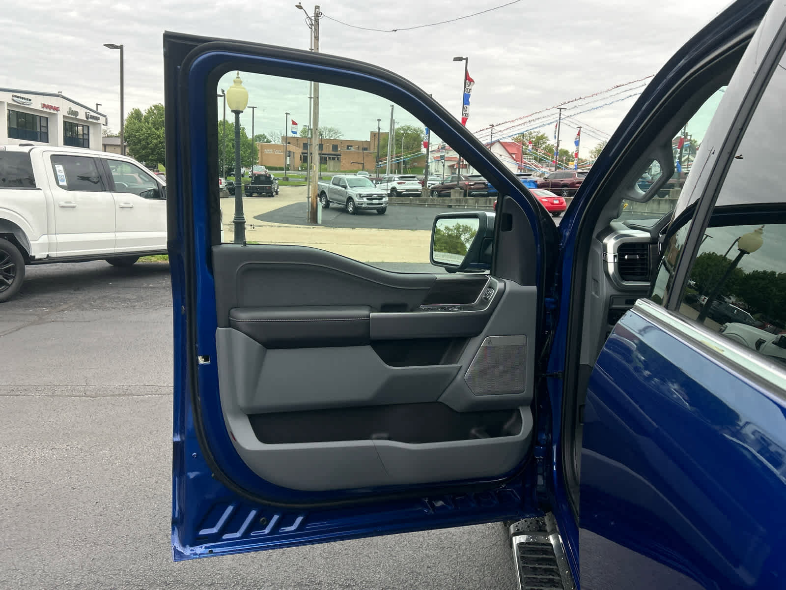 New 2026 Ford F150 Lariat image 16