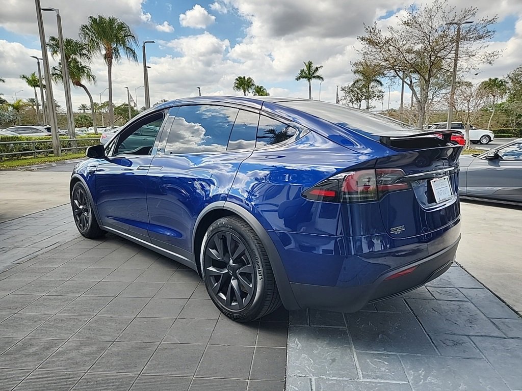 Used 2024 Tesla Model X image 11