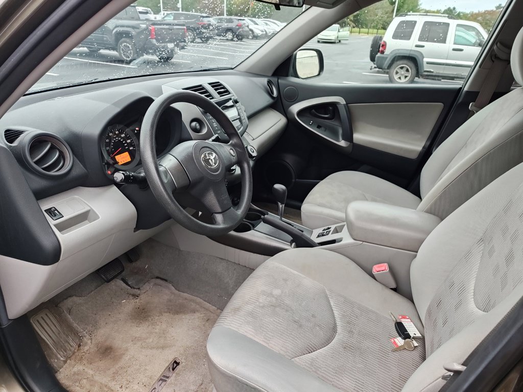 Used 2010 Toyota RAV4 4WD image 9
