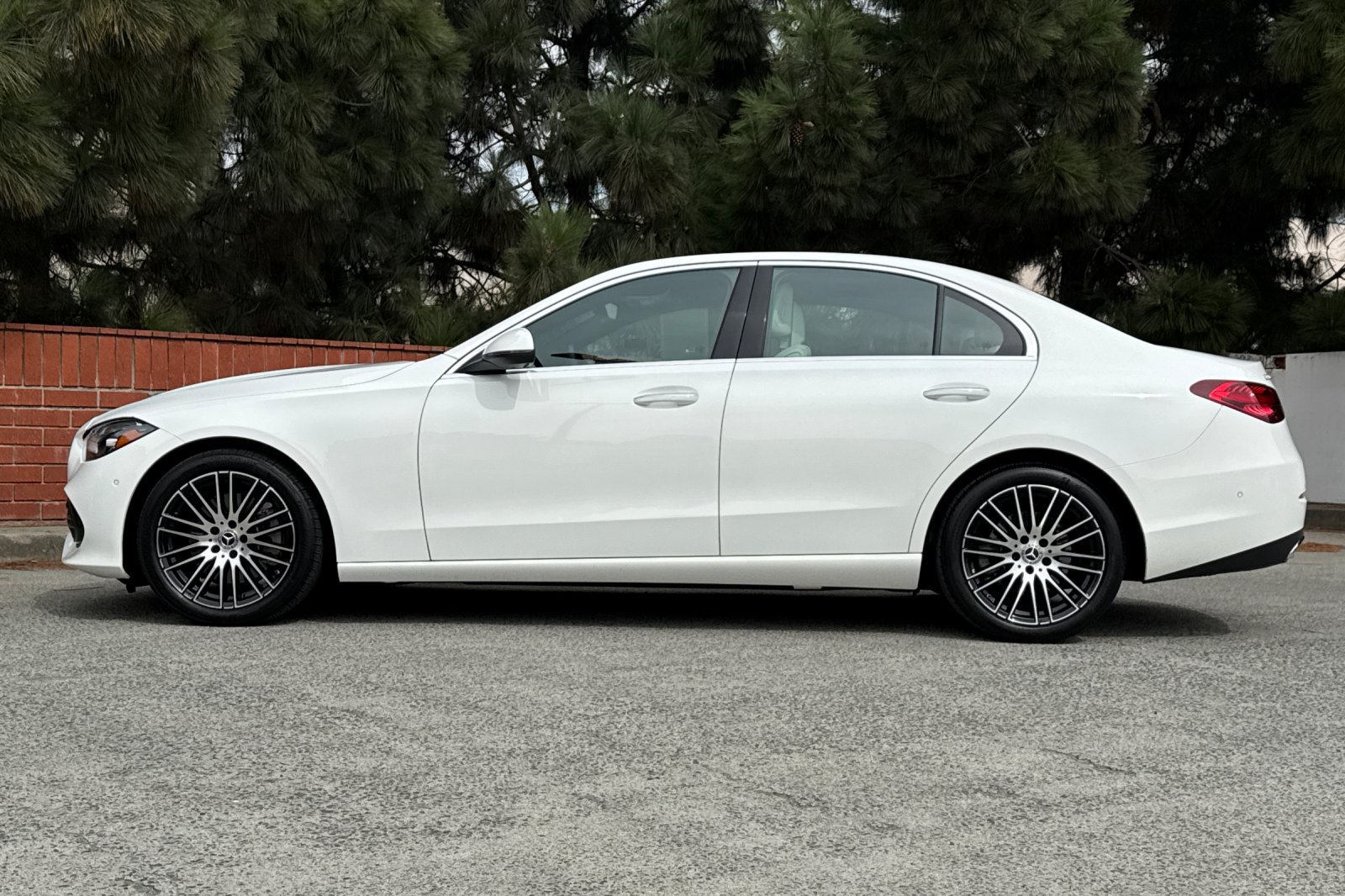 Used 2026 Mercedes-Benz C 300 Sedan image 7