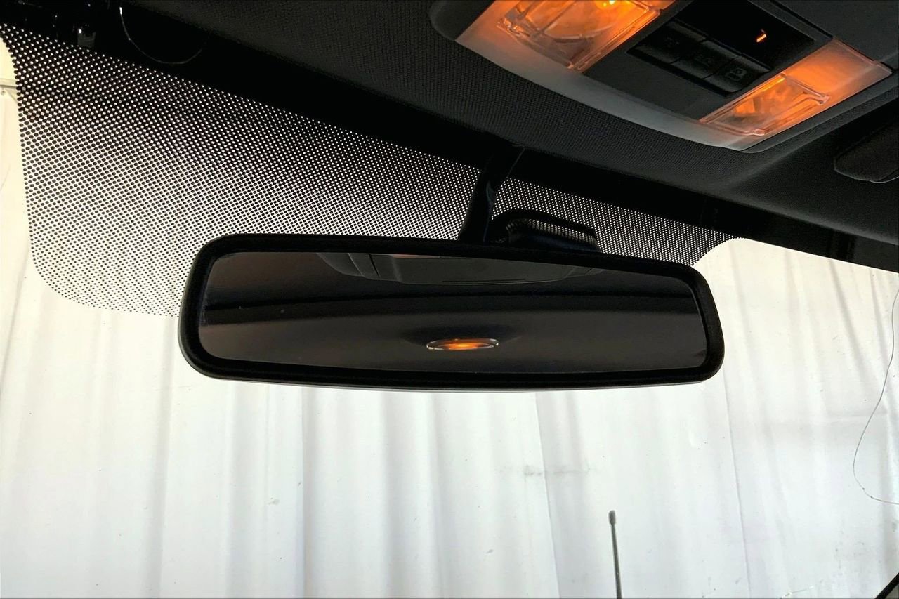 Used 2012 Ford F150 Platinum image 17