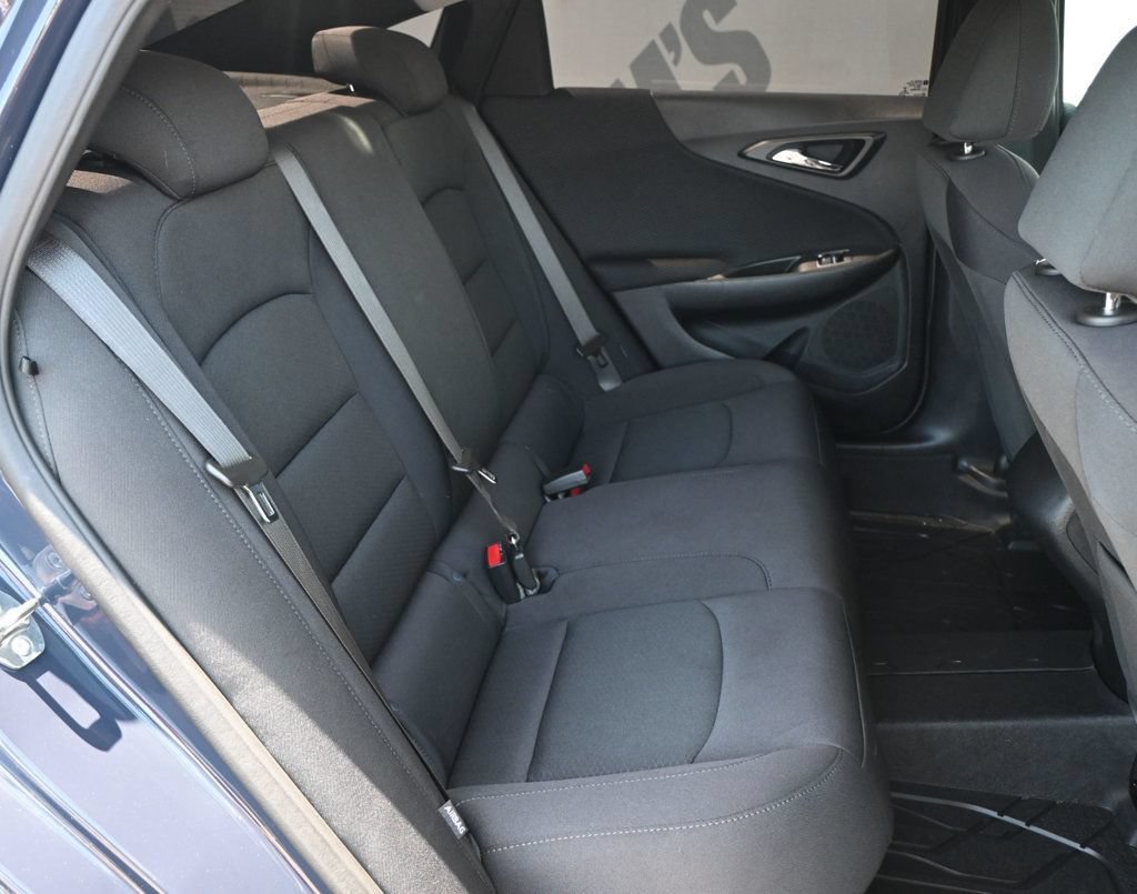 Used 2025 Chevrolet Malibu RS FWD image 17