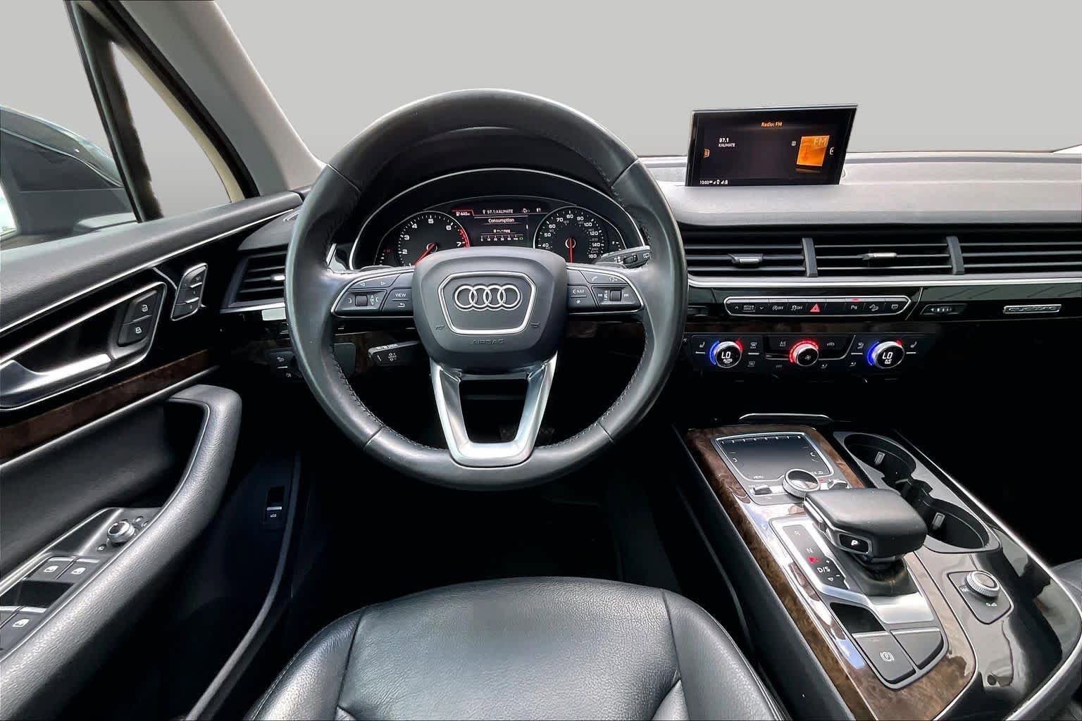 Used 2018 Audi Q7 3.0T Premium AWD/4WD image 6