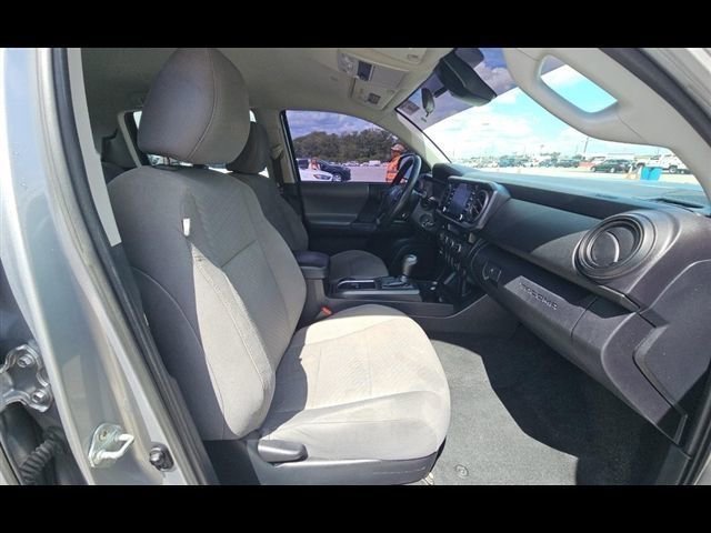 Used 2021 Toyota Tacoma SR AWD/4WD image 5