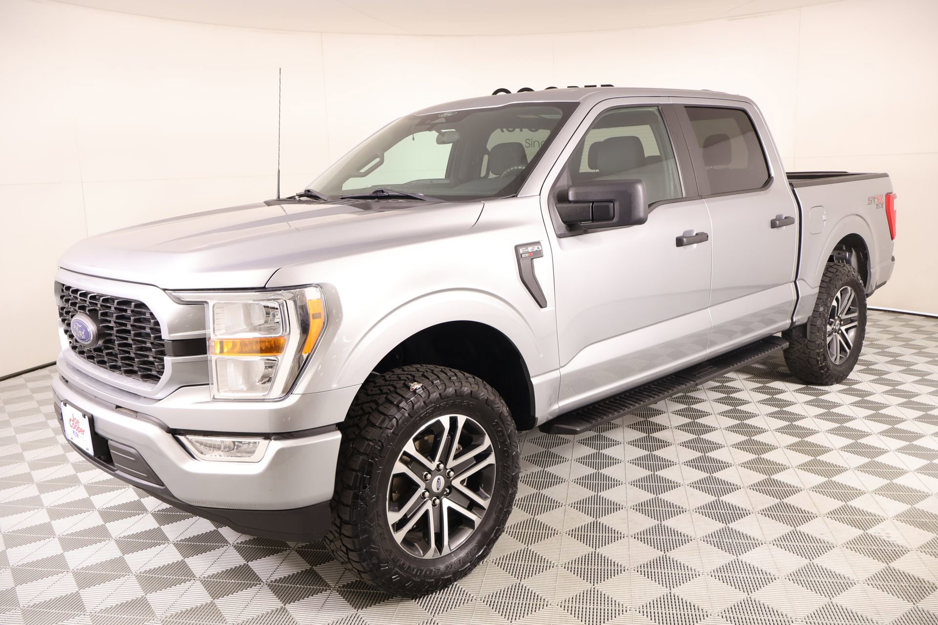 Used 2022 Ford F150 XL w/ STX Appearance Package AWD/4WD image 10