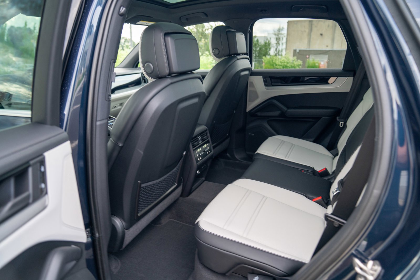 New 2026 Porsche Cayenne AWD/4WD image 22