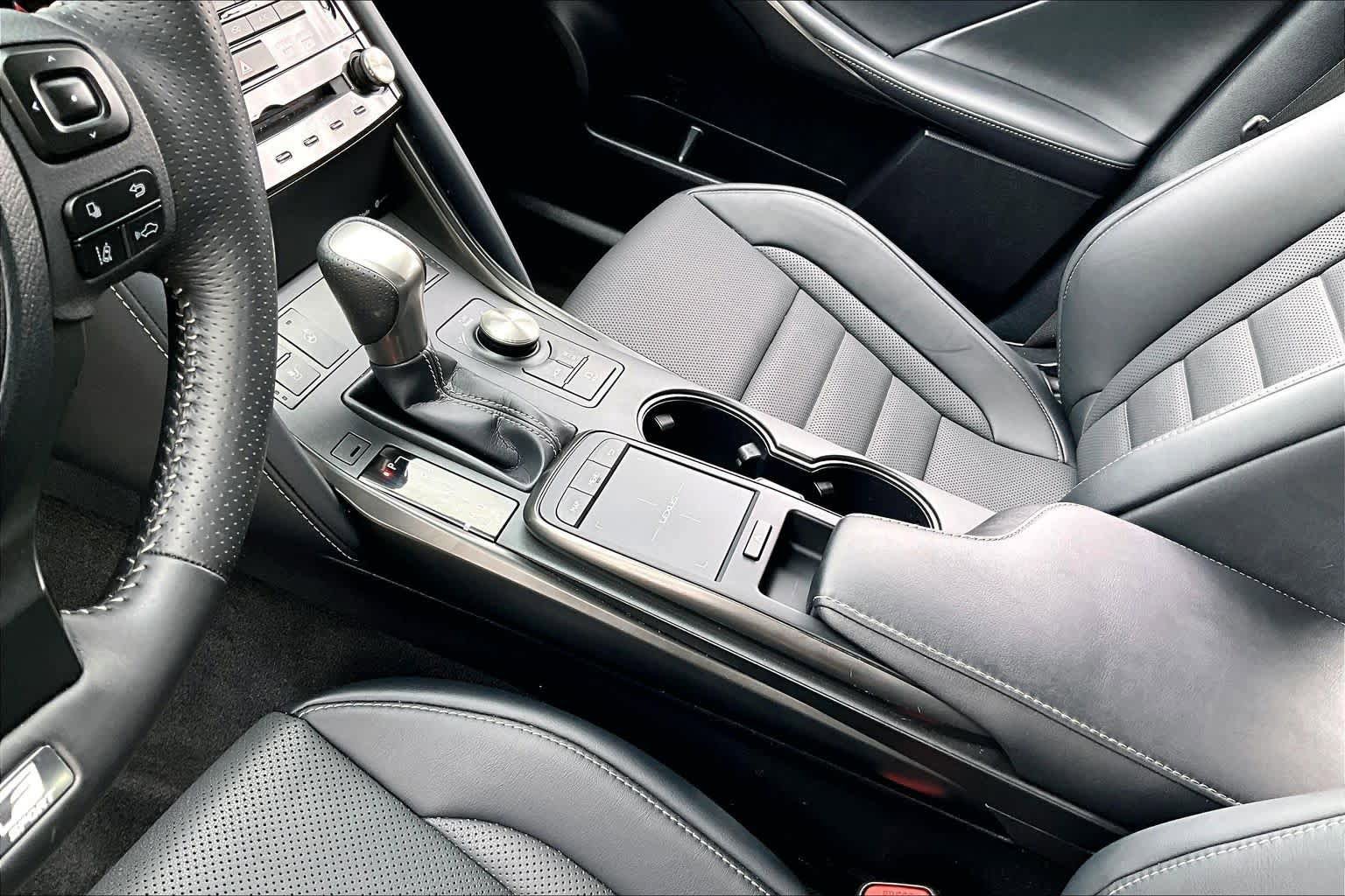 Used 2023 Lexus IS 350 F Sport w/ Navigation Package RWD image 15
