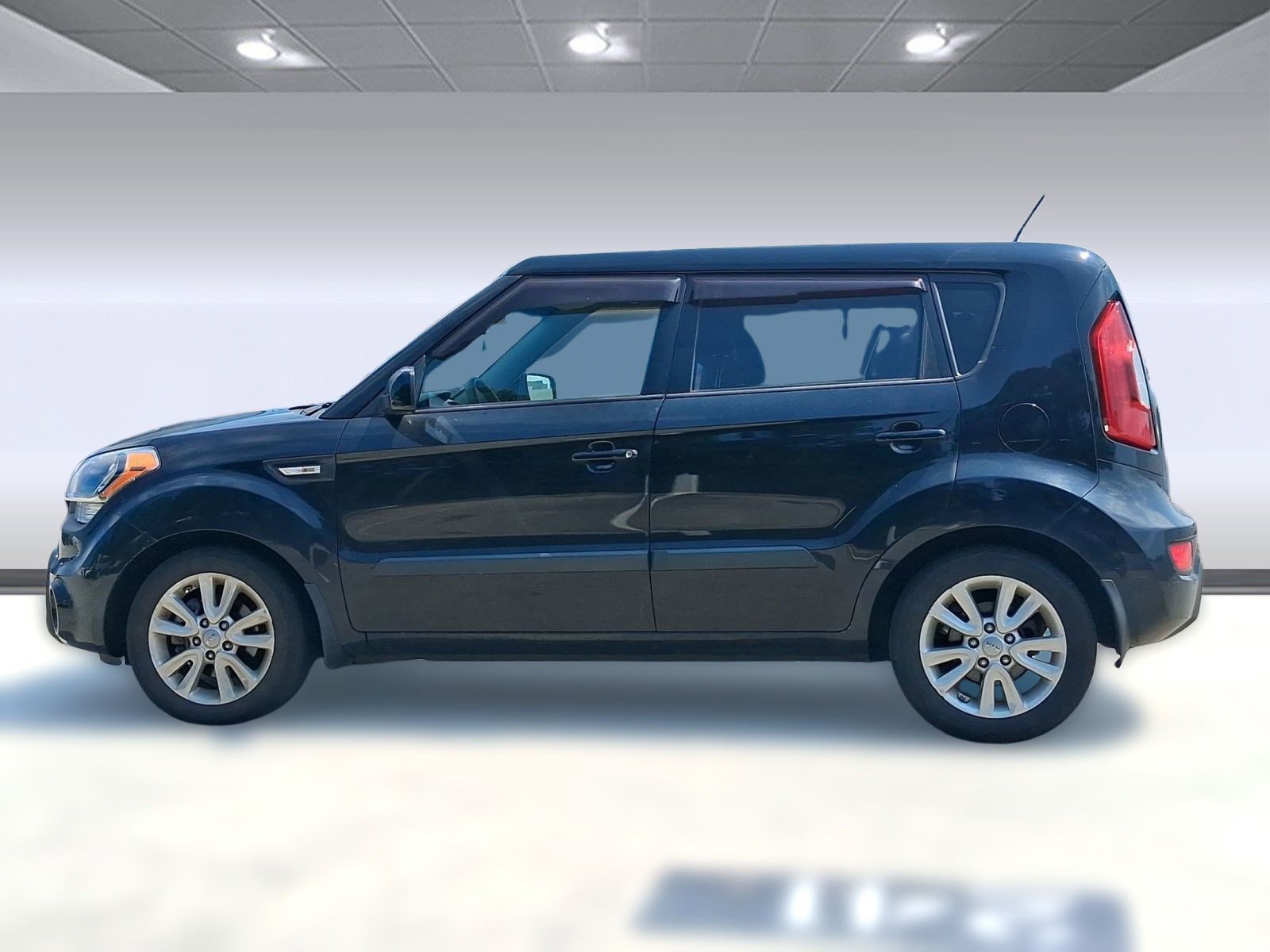 Used 2013 Kia Soul image 2