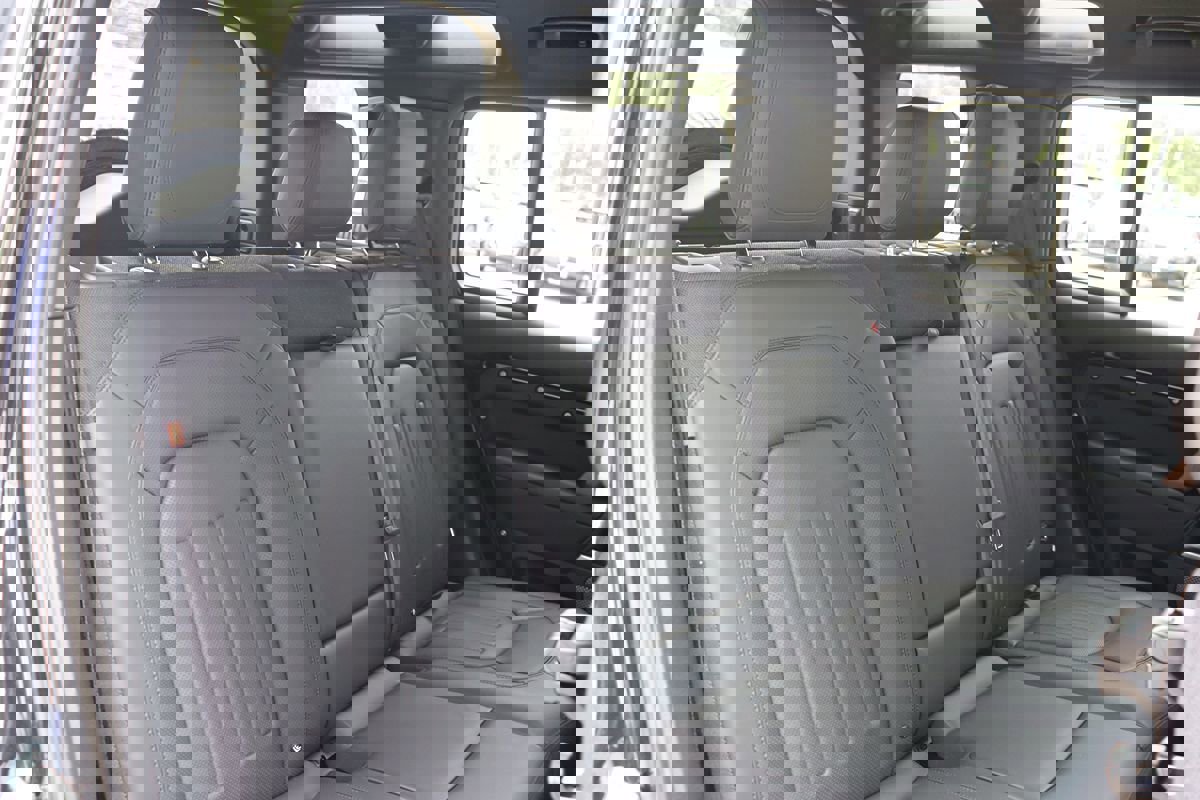 Used 2022 Land Rover Defender 110 X image 46