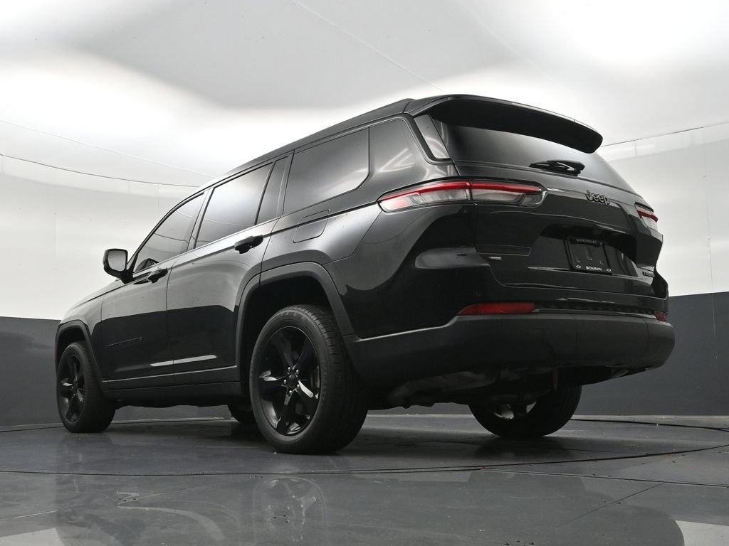 Used 2022 Jeep Grand Cherokee L Limited w/ Black Appearance Package RWD image 31
