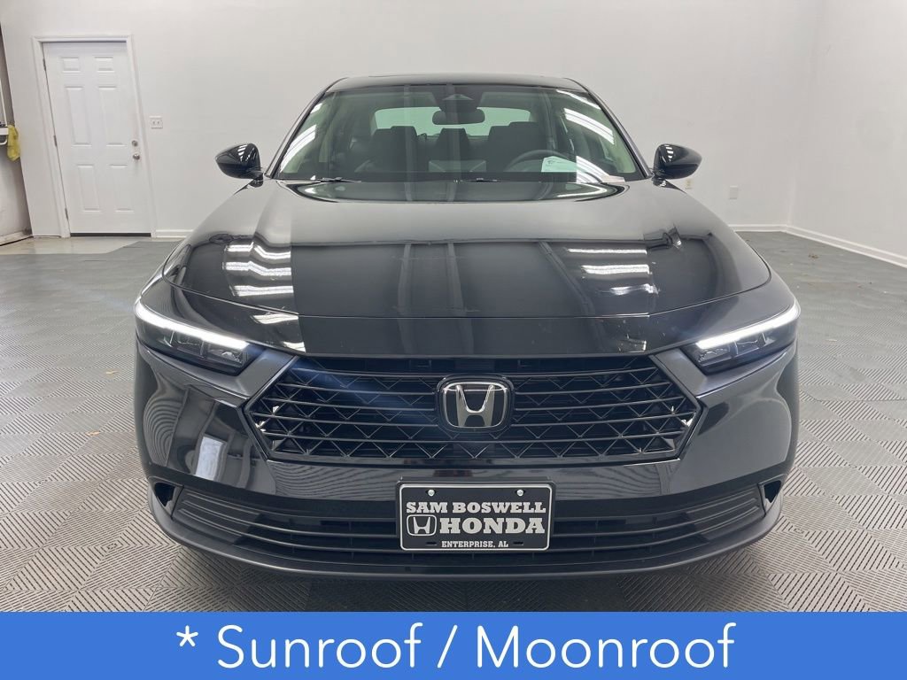 Used 2025 Honda Accord SE image 4