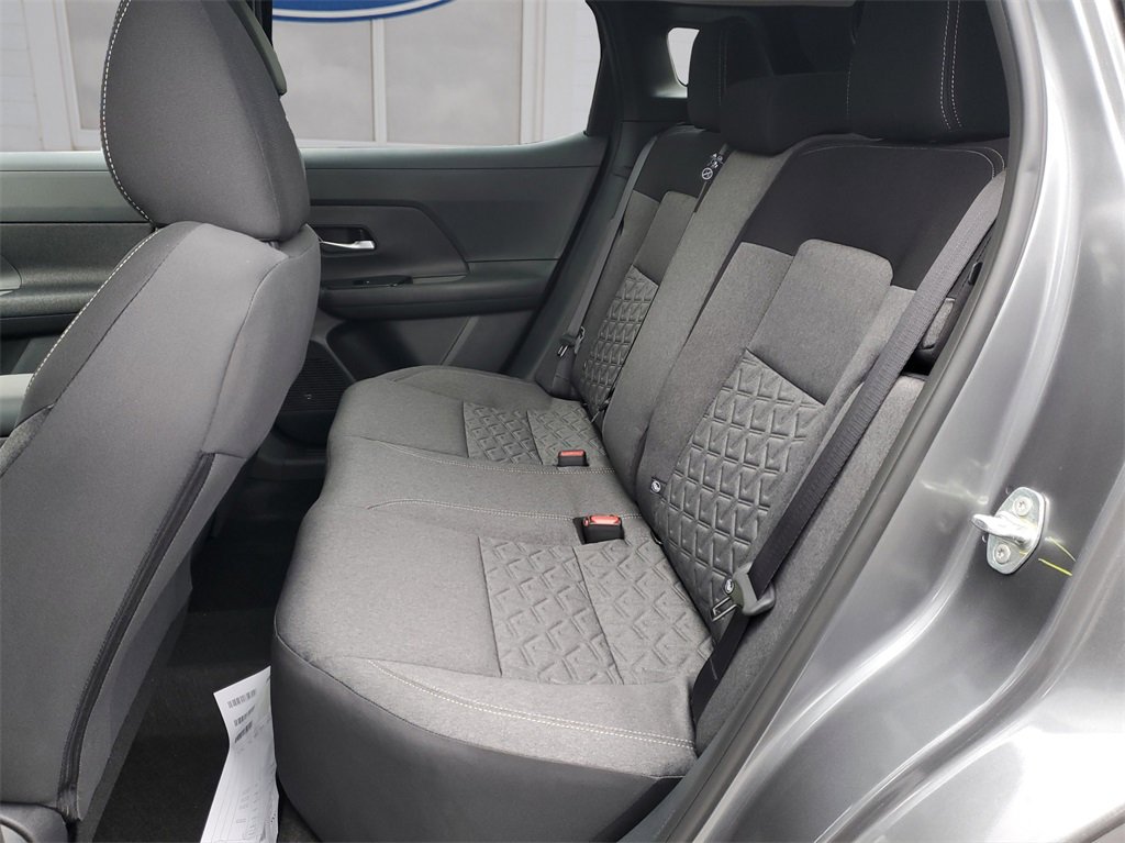 Used 2025 Nissan Kicks SV w/ SV Premium Package image 7