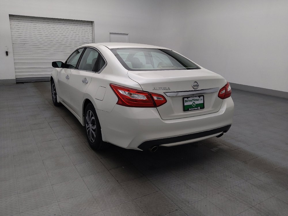 Used 2016 Nissan Altima 2.5 S w/ Power Driver Seat Package FWD image 5