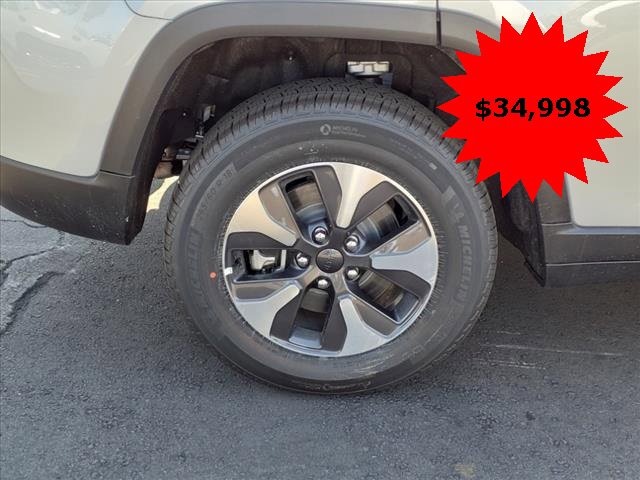 Used 2022 Jeep Grand Cherokee Limited 4xe image 4