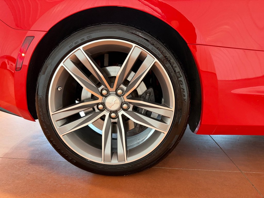 Used 2016 Chevrolet Camaro SS RWD image 18