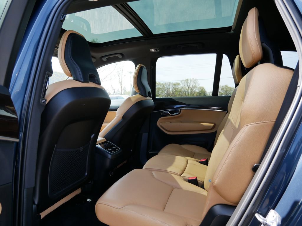 Used 2019 Volvo XC90 T6 Momentum w/ Advanced Package AWD/4WD image 16