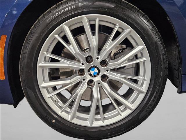 Certified 2024 BMW 330i Sedan w/ Convenience Package RWD image 24
