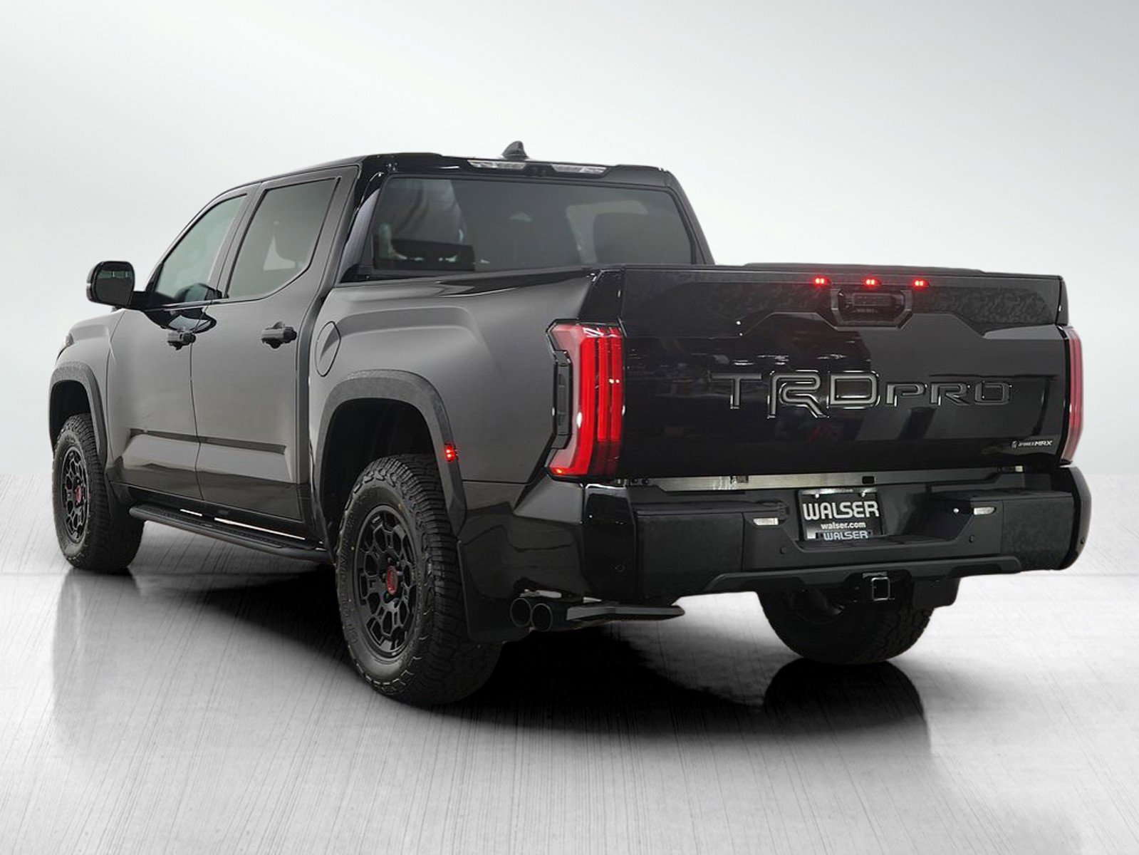 Used 2025 Toyota Tundra TRD Pro AWD/4WD image 3