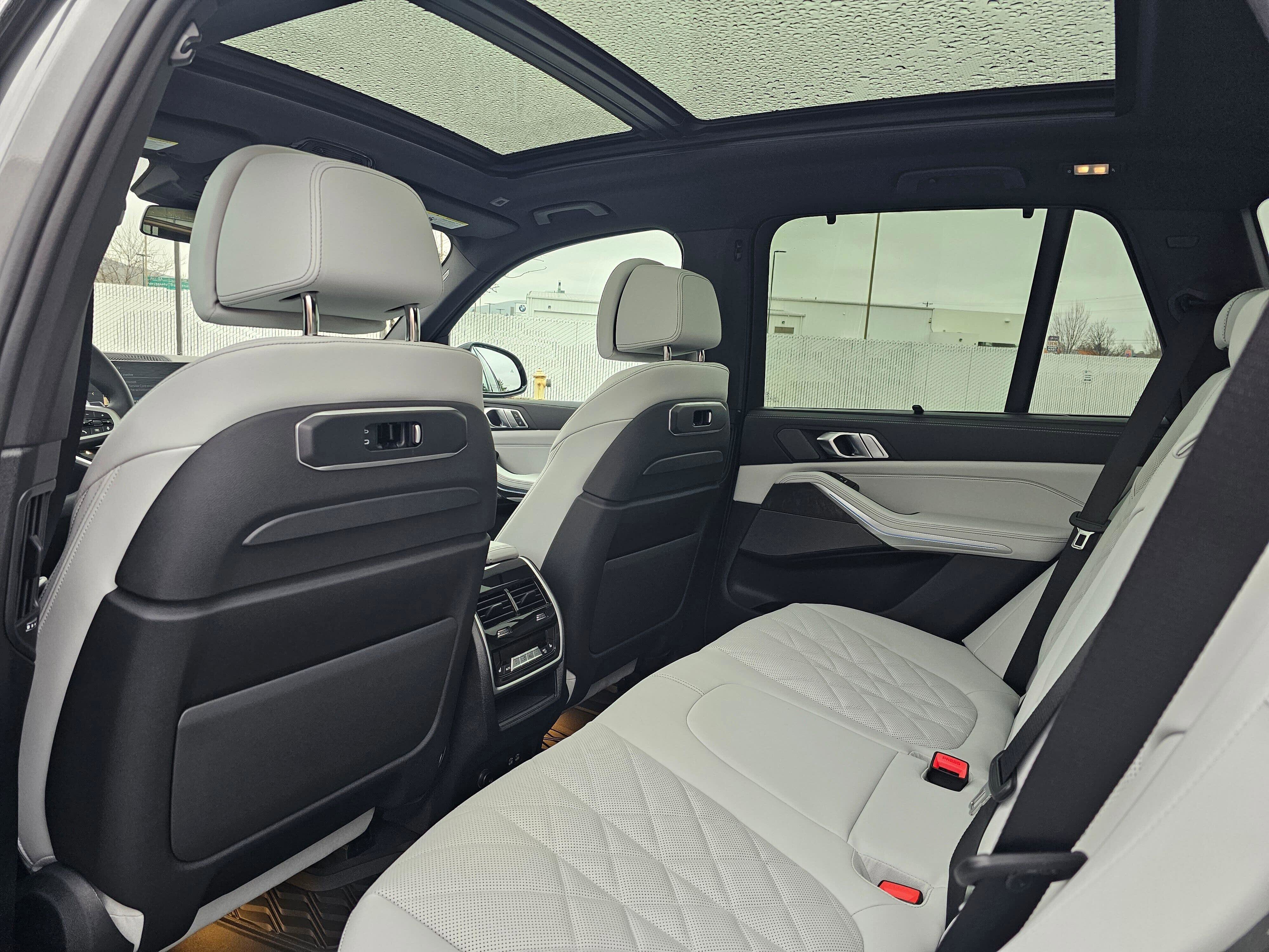 New 2026 BMW X5 xDrive50e w/ Executive Package image 12