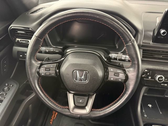 Certified 2025 Honda Pilot TrailSport image 16
