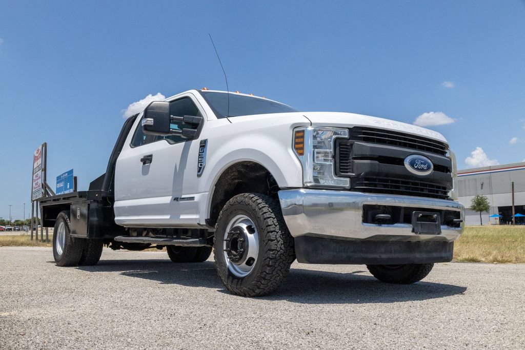 Used 2018 Ford F350 XL w/ Power Equipment Group AWD/4WD image 1