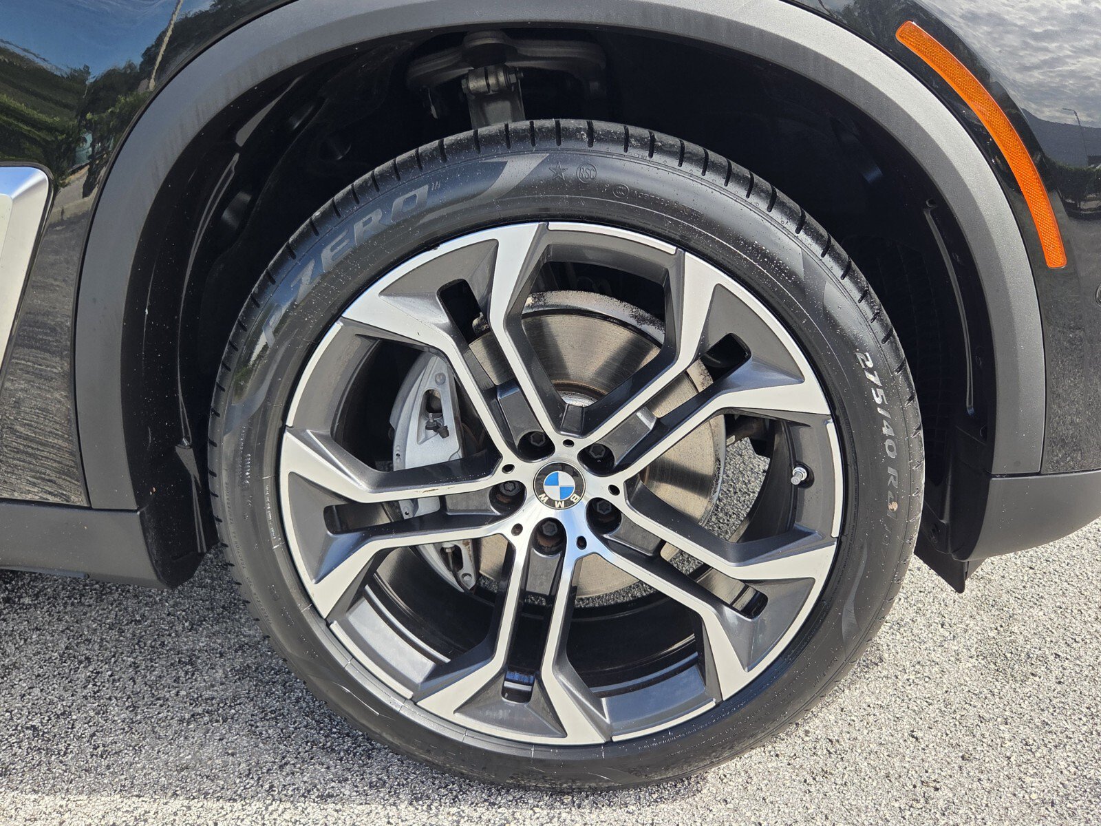 Used 2024 BMW X5 sDrive40i w/ Executive Package RWD image 9