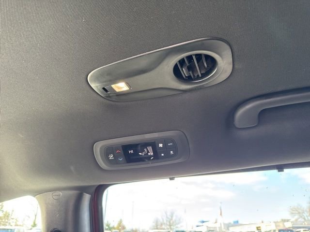 Used 2020 Chrysler Pacifica Limited w/ Advanced Safetytec Group image 23